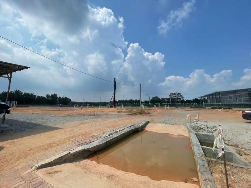 Terrace Factory for Sale in Bandar Rimbayu (Telok Panglima Garang) - Chloe Tan - Exterior - PropertyGuru.com.my