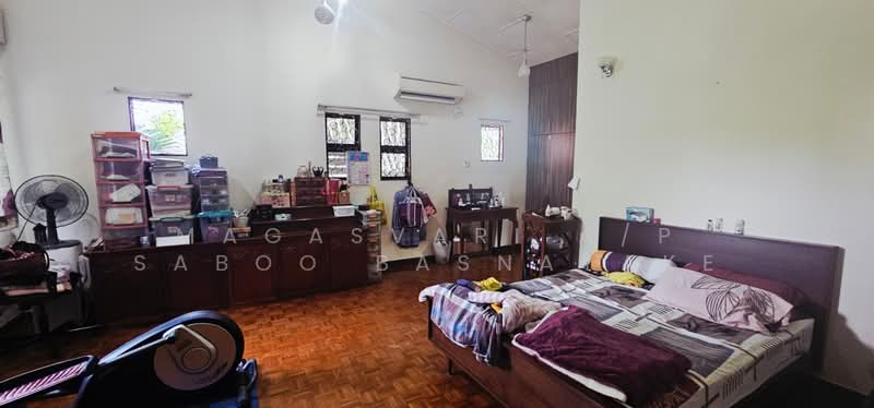Bungalow for Sale in Kelana Jaya (Petaling Jaya) - Magasvari A/P Saboo Basnayake - Bedroom - PropertyGuru.com.my