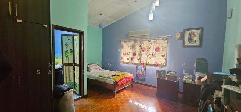 Bungalow for Sale in Kelana Jaya (Petaling Jaya) - Magasvari A/P Saboo Basnayake - Bedroom - PropertyGuru.com.my