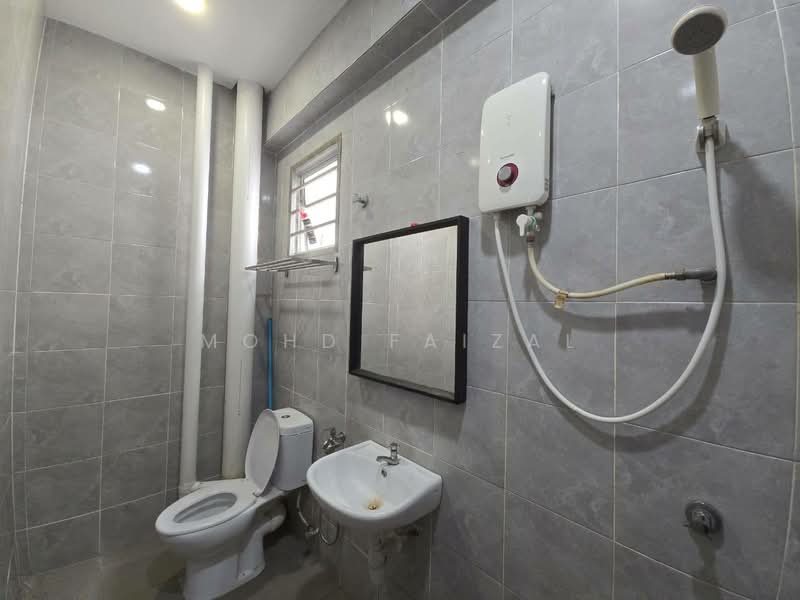 Apartment for Sale at Vesta View - Mohd Faizal - Bathroom - PropertyGuru.com.my