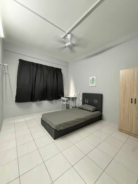 Apartment for Rent at Pangsapuri Cemara - Yee Fang - Bedroom - PropertyGuru.com.my
