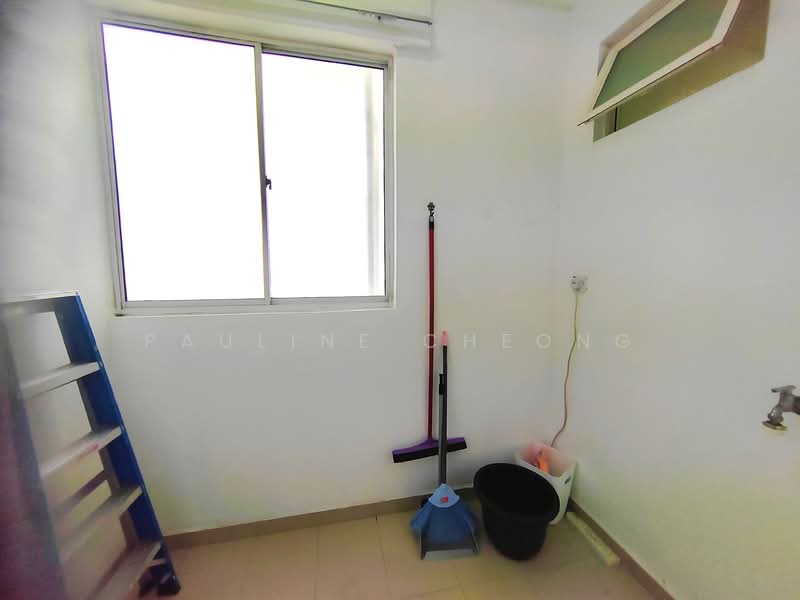 Condominium for Sale at Fiera Vista - Pauline Cheong - Yard - PropertyGuru.com.my