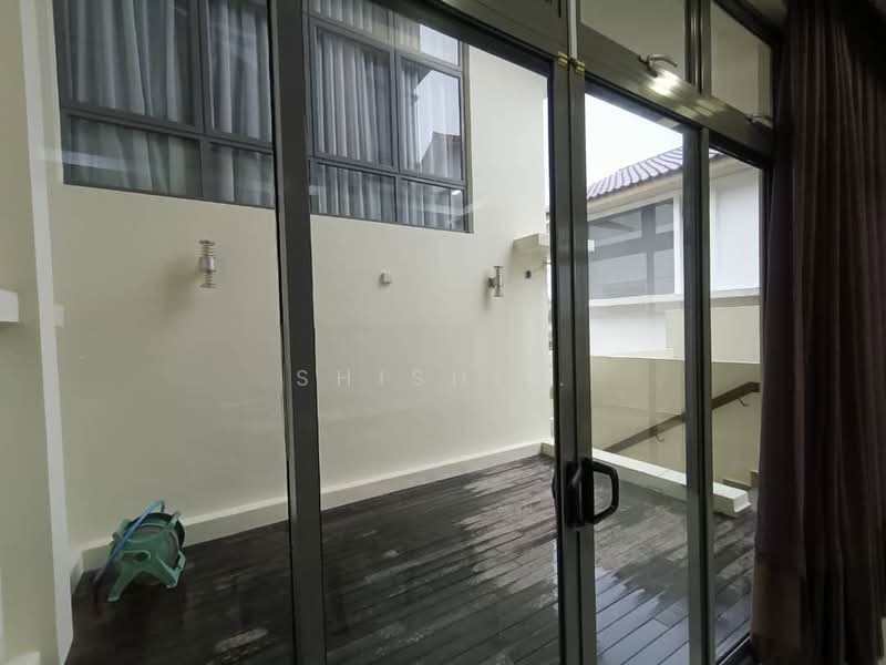 Semi-Detached House for Sale in Taman Impian Emas (Skudai) - Shishi . - PropertyGuru.com.my