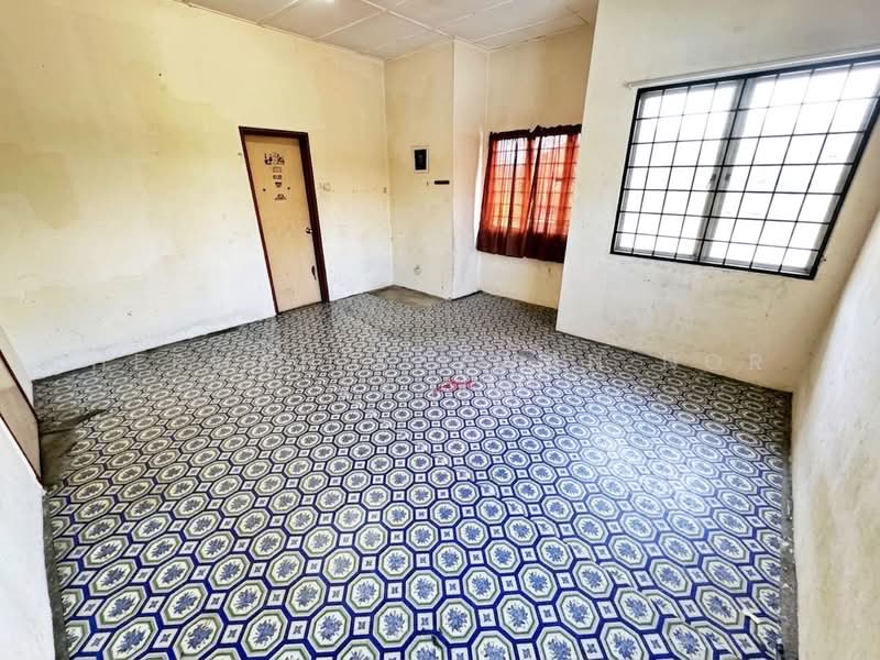 2-storey Terraced House for Sale in Taman Seri Sementa (Kapar) - Herman Sazwan Nor Rahim - Bedroom - PropertyGuru.com.my