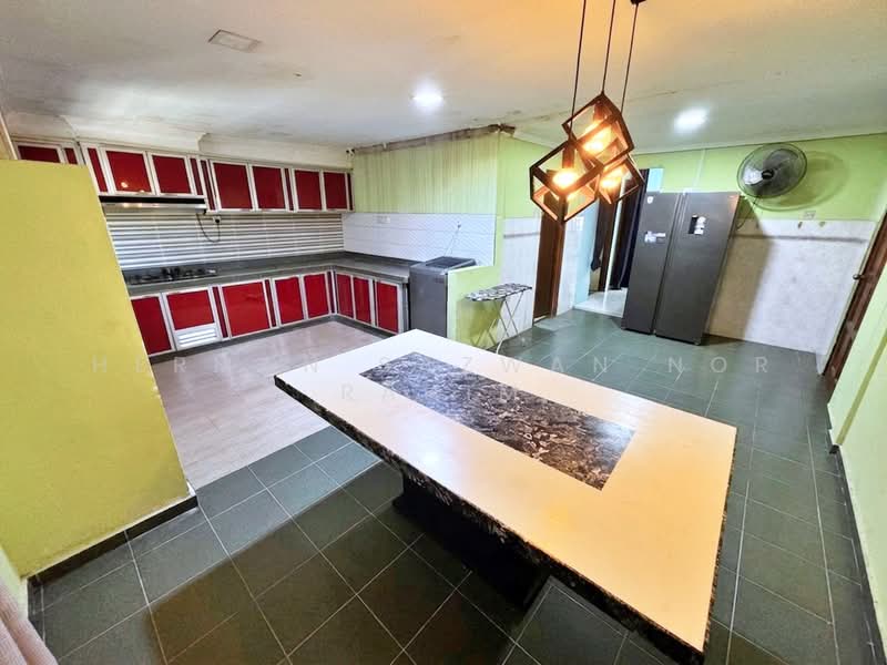 2-storey Terraced House for Sale in Taman Seri Sementa (Kapar) - Herman Sazwan Nor Rahim - Dining Room - PropertyGuru.com.my