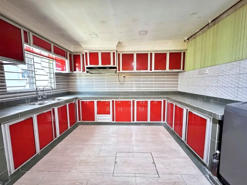 2-storey Terraced House for Sale in Taman Seri Sementa (Kapar) - Herman Sazwan Nor Rahim - Kitchen - PropertyGuru.com.my