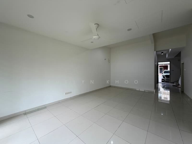 2.5-storey Terraced House for Sale in Rawang (Selangor) - Evelyn Khoo - Living Room - PropertyGuru.com.my