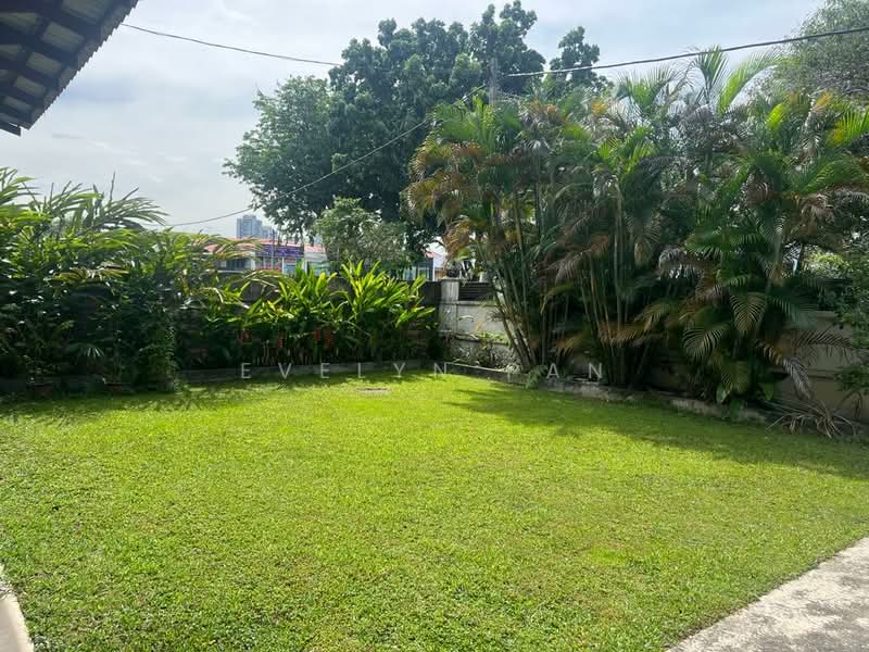 Bungalow for Sale in Petaling Jaya (Selangor) - Evelyn Pan - Garden - PropertyGuru.com.my
