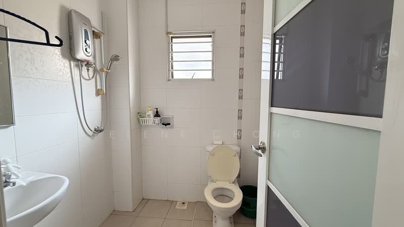 Rumah Berkembar untuk Dijual di Bukit Sungai Long (Bandar Sungai Long) - Selene Chong - Bathroom - PropertyGuru.com.my