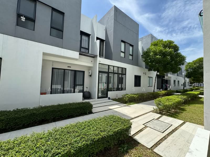 Luxura Designer Link Villas - 3