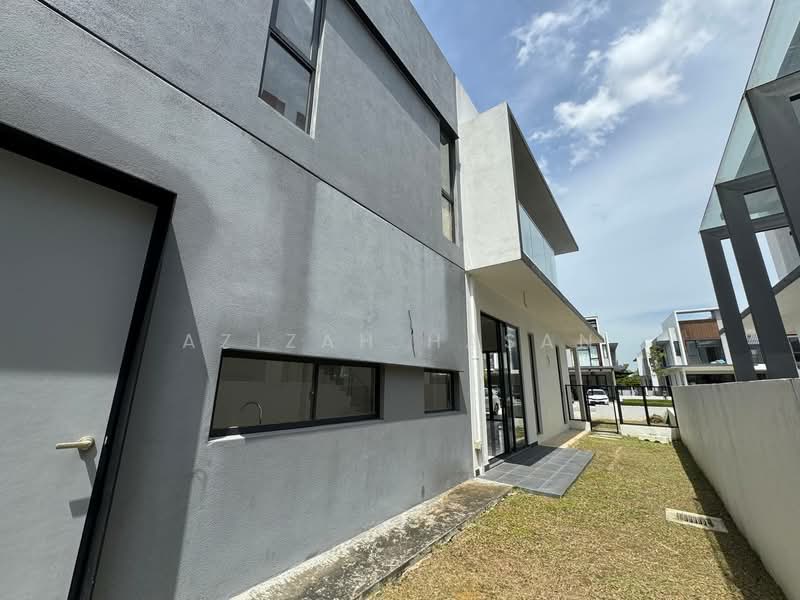 Luxura Designer Link Villas - 5