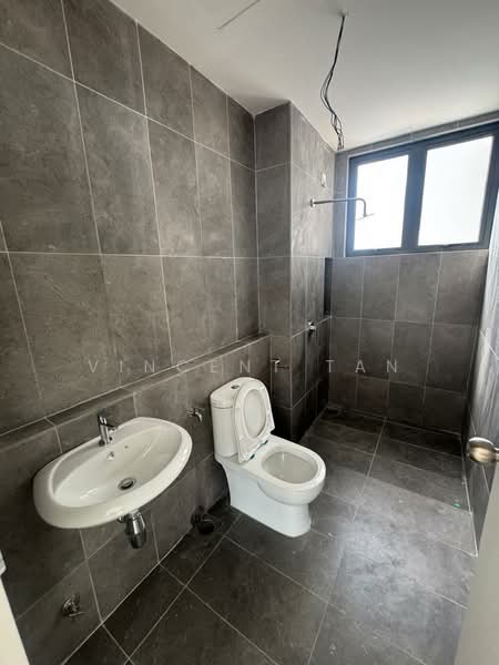 Service Residence for Sale at D'Sini Residences - Vincent Tan - Bathroom - PropertyGuru.com.my