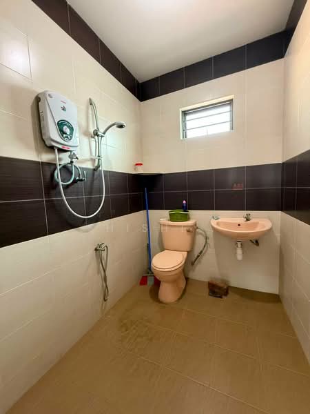 Rumah Teres 2 Tingkat untuk Dijual di Taman Pelangi (Johor Bahru) - Shishi . - PropertyGuru.com.my