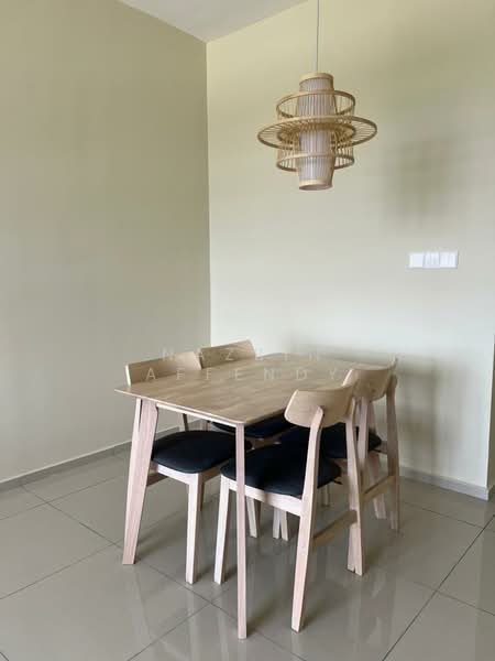 Servis Apartment untuk Disewa di Denai Alam : Ficus Peak - Nazrin Affendy - Dining Room - PropertyGuru.com.my