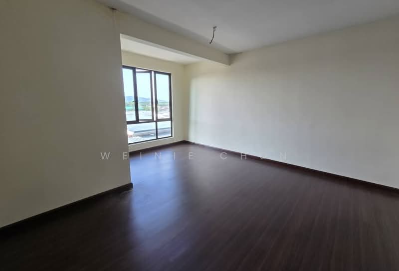 Semi-Detached House for Sale in Senai (Johor) - Weinie Chon - PropertyGuru.com.my