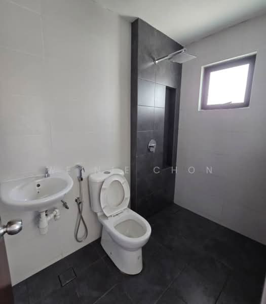 Semi-Detached House for Sale in Senai (Johor) - Weinie Chon - PropertyGuru.com.my