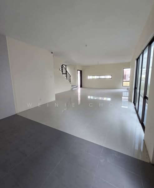 Semi-Detached House for Sale in Senai (Johor) - Weinie Chon - PropertyGuru.com.my