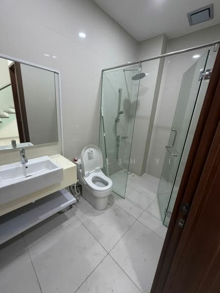 Rumah Berkembar untuk Disewa di Iskandar Puteri (Nusajaya) (Johor) - Liew Lih Yi - Bathroom - PropertyGuru.com.my