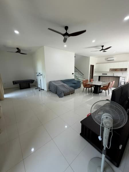 Rumah Berkembar untuk Disewa di Iskandar Puteri (Nusajaya) (Johor) - Liew Lih Yi - Living Room - PropertyGuru.com.my