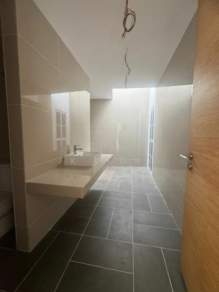Rumah Teres untuk Dijual di Damansara Perdana (Selangor) - JK Leong - Bathroom - PropertyGuru.com.my