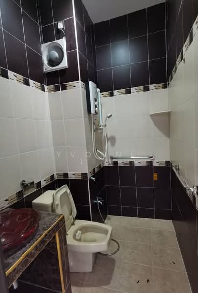 Rumah Bandar untuk Dijual di Johor Bahru (Johor) - Yvonne Lim - Bathroom - PropertyGuru.com.my