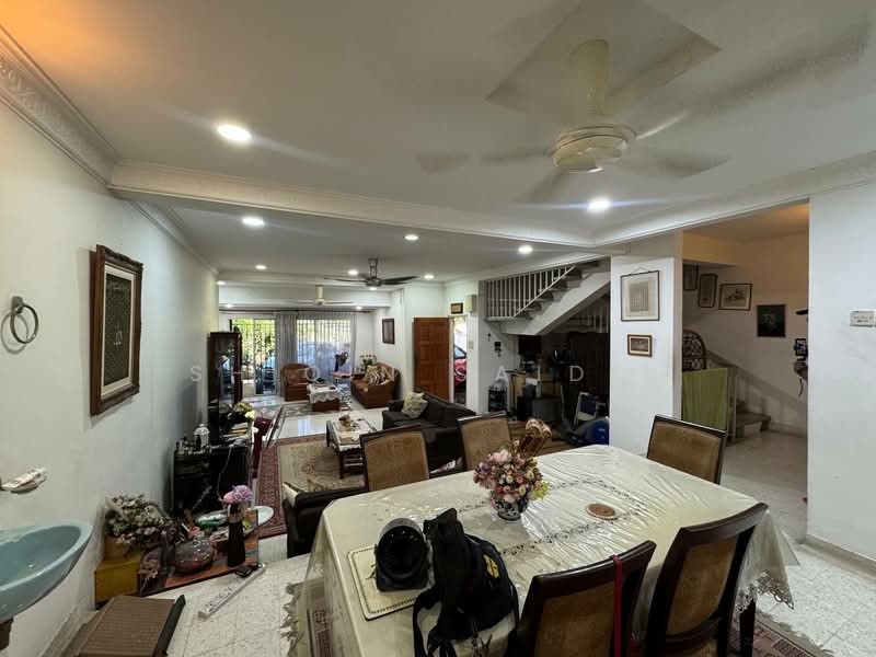 2-storey Terraced House for Sale in Seksyen 4 (Shah Alam) - Shiqin Saidin - Living Room - PropertyGuru.com.my