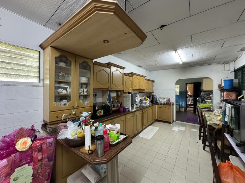 2-storey Terraced House for Sale in Seksyen 4 (Shah Alam) - Shiqin Saidin - Kitchen - PropertyGuru.com.my