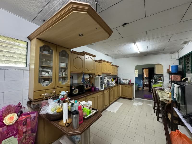 2-storey Terraced House for Sale in Seksyen 4 (Shah Alam) - Shiqin Saidin - Kitchen - PropertyGuru.com.my