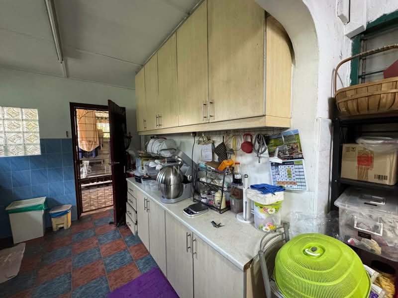 2-storey Terraced House for Sale in Seksyen 4 (Shah Alam) - Shiqin Saidin - Kitchen - PropertyGuru.com.my