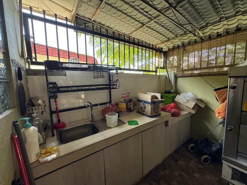 2-storey Terraced House for Sale in Seksyen 4 (Shah Alam) - Shiqin Saidin - Kitchen - PropertyGuru.com.my