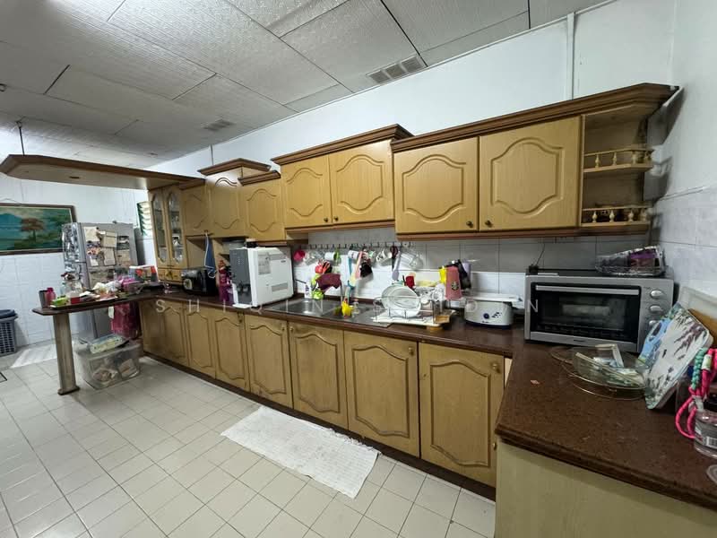 2-storey Terraced House for Sale in Seksyen 4 (Shah Alam) - Shiqin Saidin - Kitchen - PropertyGuru.com.my