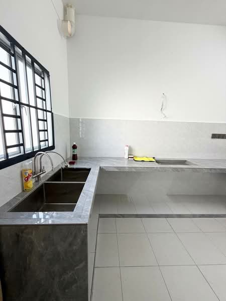 Rumah Teres 2 Tingkat untuk Disewa di Taman Pulai Mutiara (Iskandar Puteri (Nusajaya)) - Nick Low - Kitchen - PropertyGuru.com.my
