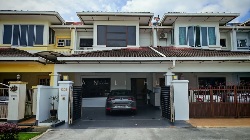 Rumah Teres 2 Tingkat untuk Disewa di Stutong (Kuching) - Tan Li Hua - PropertyGuru.com.my