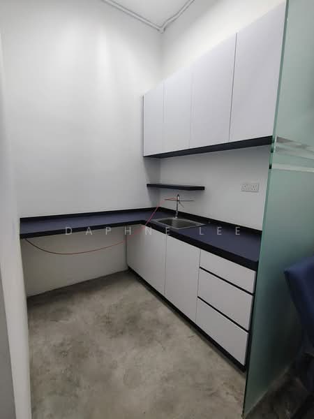 Shop / Office for Rent in Taman Mount Austin (Tebrau) - Daphne Lee - Kitchen - PropertyGuru.com.my
