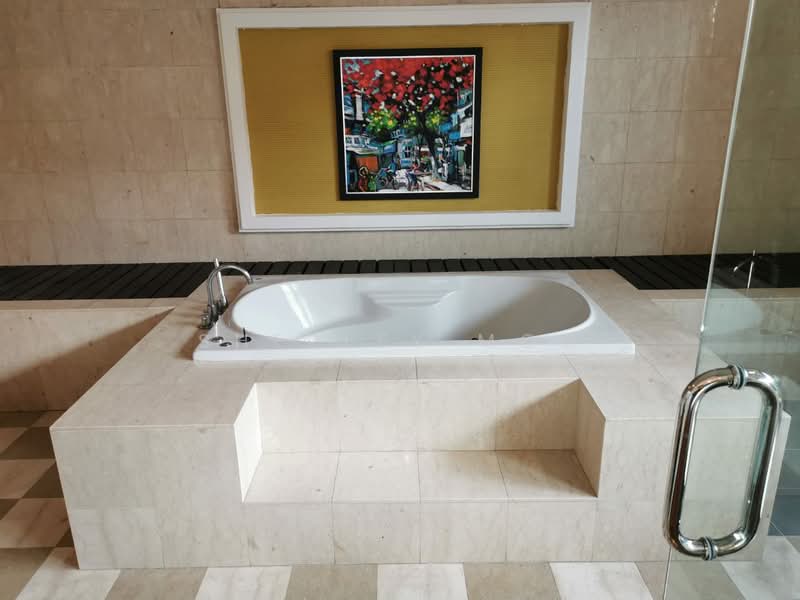 Semi-Detached House for Sale in Duta Tropika (Batu) - Sherley Moo - Bathroom - PropertyGuru.com.my