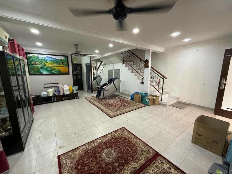 2-storey Terraced House for Sale in Taman Sutera (Kajang) - Norafian SMH - Living Room - PropertyGuru.com.my