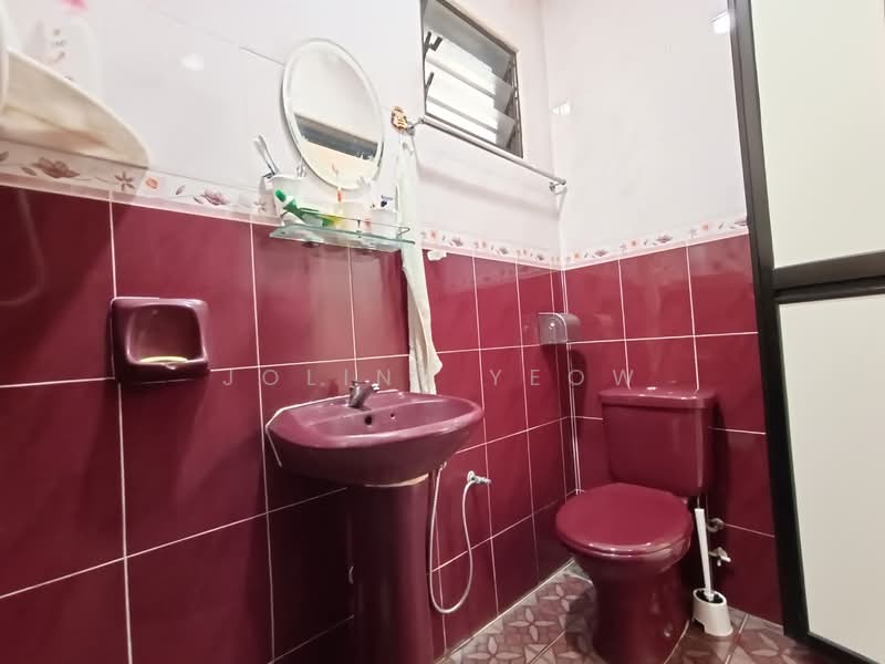 1-storey Terraced House for Sale in Ipoh (Perak) - Joline YEOW - Bathroom - PropertyGuru.com.my