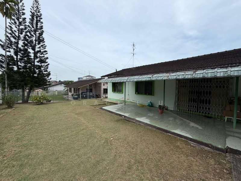 Banglo Pautan untuk Dijual di Taman Kolam Air (Johor Bahru) - Grace Lau - PropertyGuru.com.my