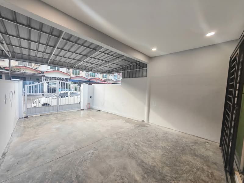 2-storey Terraced House for Sale in Taman Bestari Indah (Ulu Tiram) - Elvis Ku - Exterior - PropertyGuru.com.my