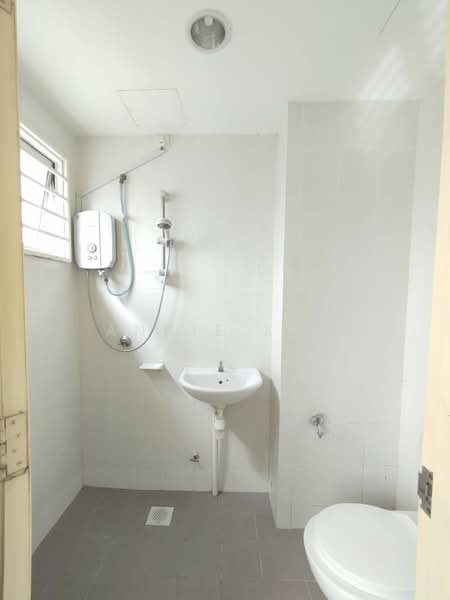 Apartment for Rent at Seri Pinang - Annie Kho - Bathroom - PropertyGuru.com.my