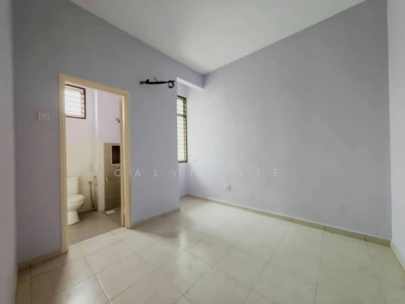 2.5-storey Terraced House for Sale in Bandar Seri Alam (Masai) - Calvin Lee - PropertyGuru.com.my