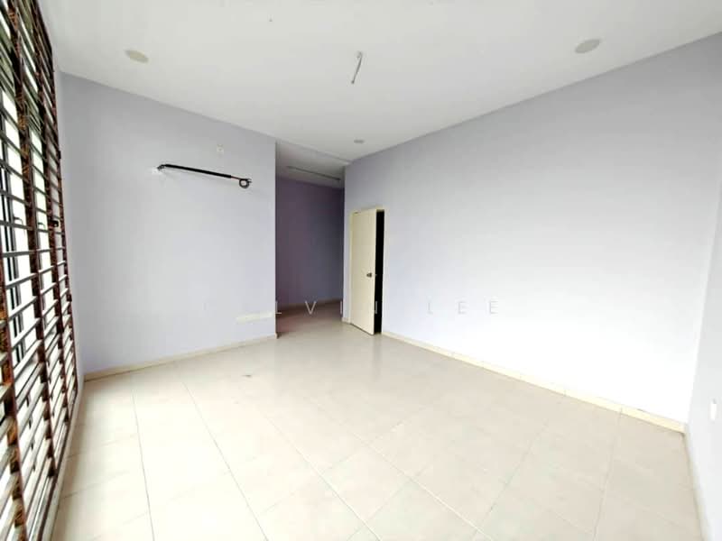 2.5-storey Terraced House for Sale in Bandar Seri Alam (Masai) - Calvin Lee - PropertyGuru.com.my