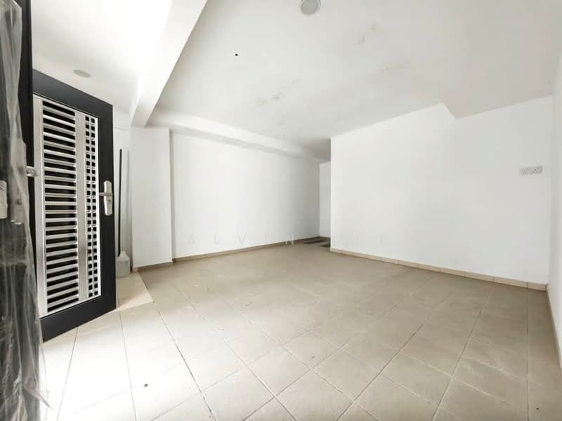 2.5-storey Terraced House for Sale in Bandar Seri Alam (Masai) - Calvin Lee - PropertyGuru.com.my