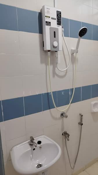 Pangsapuri untuk Dijual di Impian Senibong Apartment - Elvis Ku - Bathroom - PropertyGuru.com.my