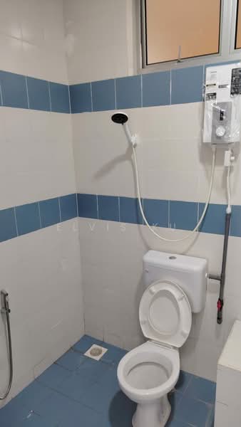 Pangsapuri untuk Dijual di Impian Senibong Apartment - Elvis Ku - Bathroom - PropertyGuru.com.my