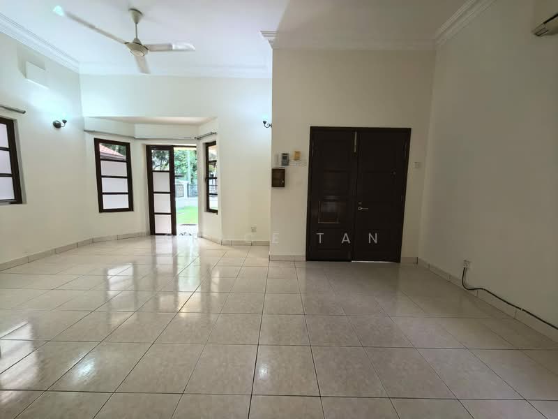 Rumah Berkembar untuk Disewa di Mutiara Damansara (Selangor) - Grace Tan - Living Room - PropertyGuru.com.my