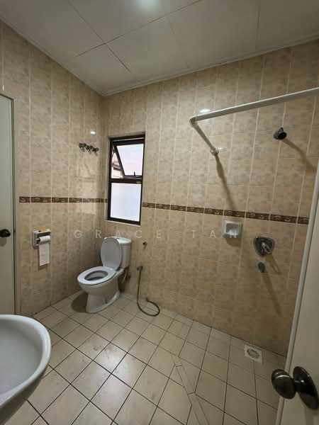 Rumah Berkembar untuk Disewa di Mutiara Damansara (Selangor) - Grace Tan - Bathroom - PropertyGuru.com.my