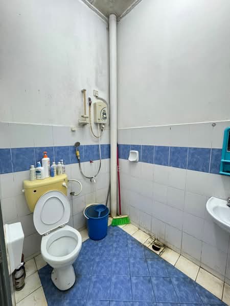 Rumah Teres 1 Tingkat untuk Dijual di Taman JP Perdana (Johor Bahru) - Nellie Lim - Bathroom - PropertyGuru.com.my