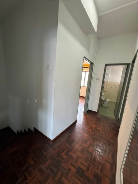 2-storey Terraced House for Sale in Sri Petaling (Kuala Lumpur) - Jacky Wong - Corridor - PropertyGuru.com.my