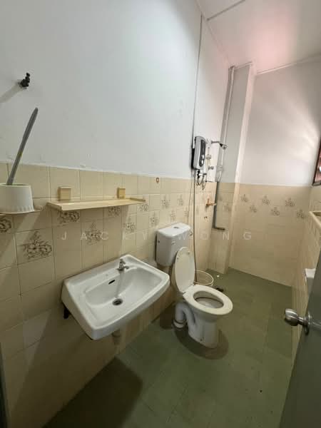 2-storey Terraced House for Sale in Sri Petaling (Kuala Lumpur) - Jacky Wong - Bathroom - PropertyGuru.com.my
